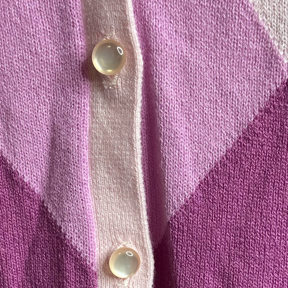 NEW YORK & COMPANY ARGYLE CARDIGAN SWEATER - Picture 5 of 6